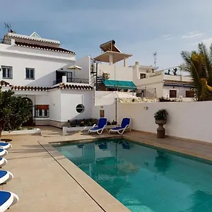  Holiday home Luxury 5 Bed House Private Pool And Sea View